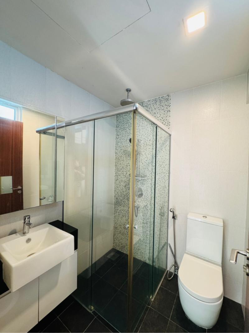 East Village Condominium Room Rental, $2,499, 1 Bed 1 Bath 600 sqft $4.17 psf