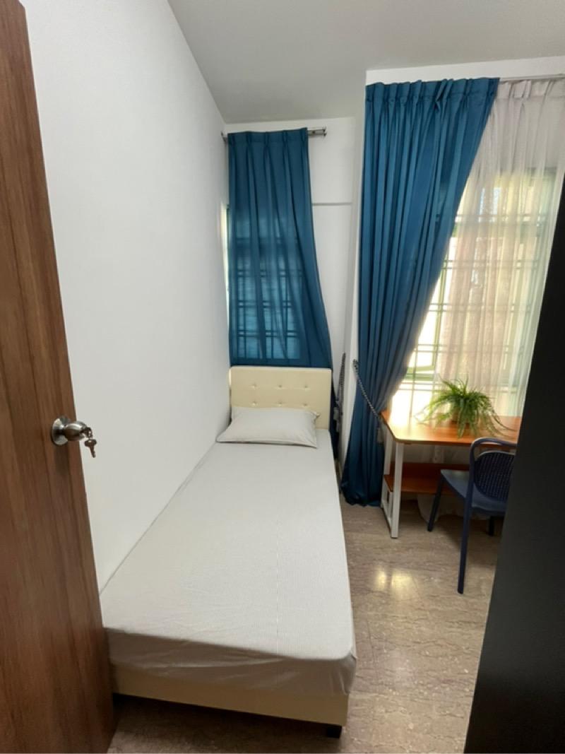 Tiara Apartment Room Rental, $1,400, 1 Bed 1 Bath 90 sqft $15.56 psf