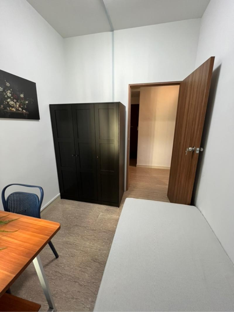 Tiara Apartment Room Rental, $1,400, 1 Bed 1 Bath 90 sqft $15.56 psf