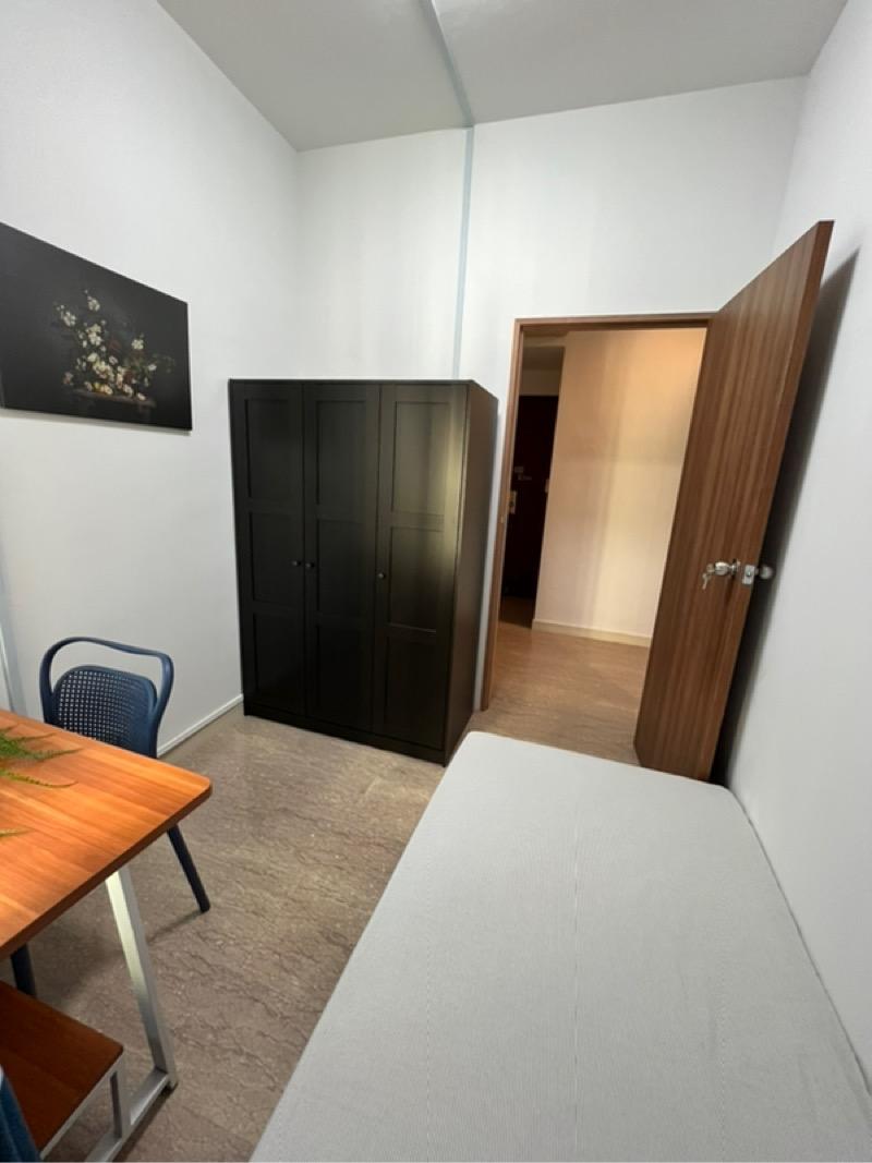 Tiara Apartment Room Rental, $1,400, 1 Bed 1 Bath 90 sqft $15.56 psf