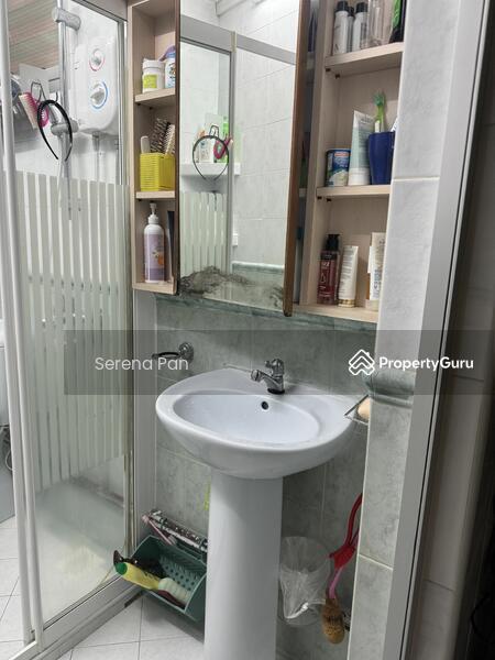 305 Tampines Street 32