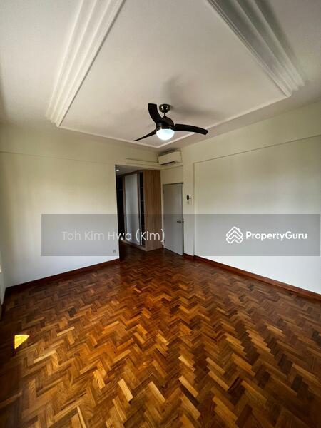 Spacious 3 Bedroom Condo Beside King Albert Park Mrt!
