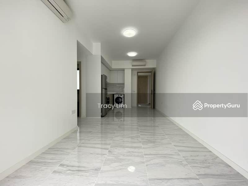 Prop-GPT: Condominium: D18 Pasir Ris The Alps Residences