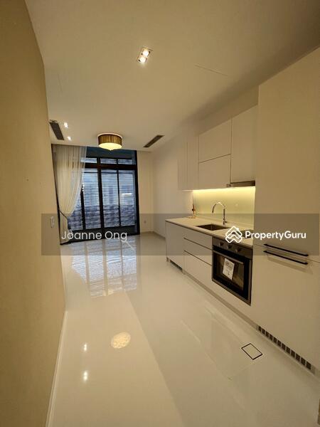 Prop-GPT: Apartment: D10 Ardmore Robin Suites