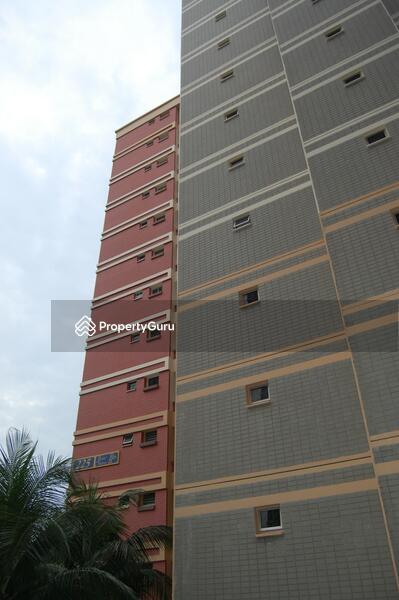 225 Pasir Ris Street 21
