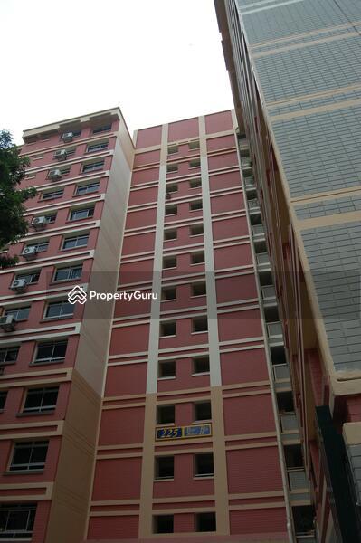 225 Pasir Ris Street 21