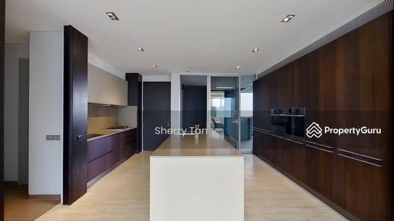 TwentyOne Angullia Park