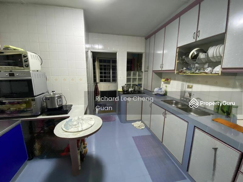 849 Jurong West Street 81