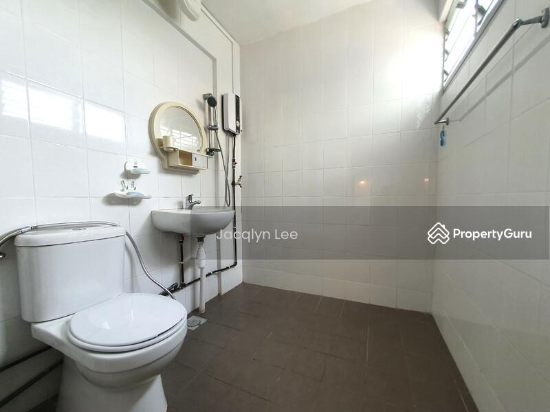 213 Serangoon Avenue 4