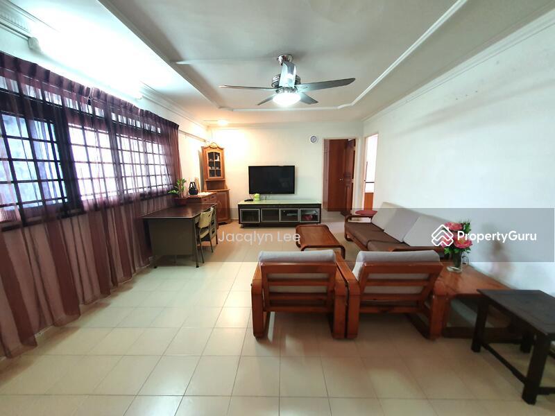 213 Serangoon Avenue 4