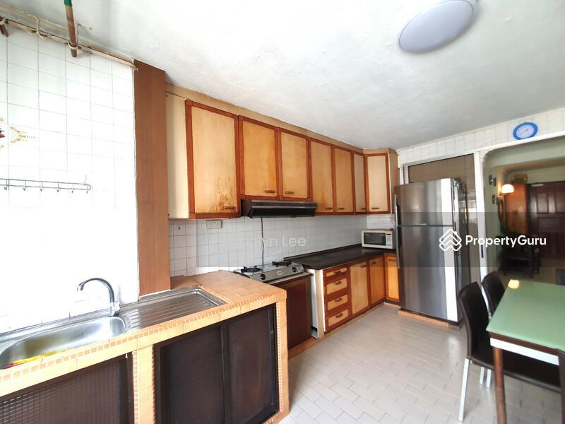 213 Serangoon Avenue 4