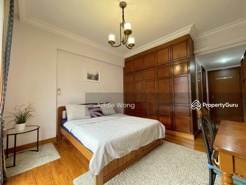 Condo Master Bedroom @ Lakeside MRT