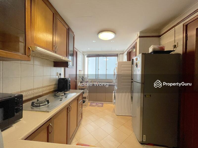 Condo Master Bedroom @ Lakeside MRT