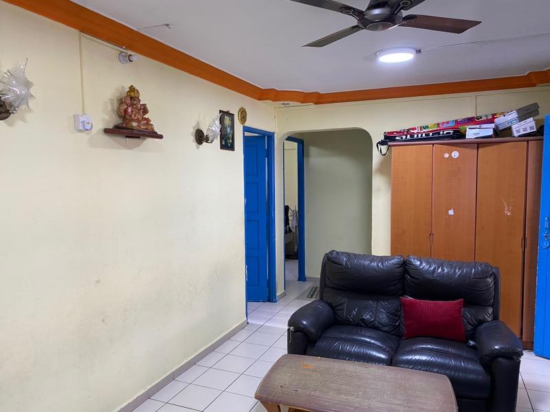 704 Yishun Avenue 5 HDB Apartment For Rent, $3,500, 3 Bed 2 Bath 968 sqft $3.62 psf