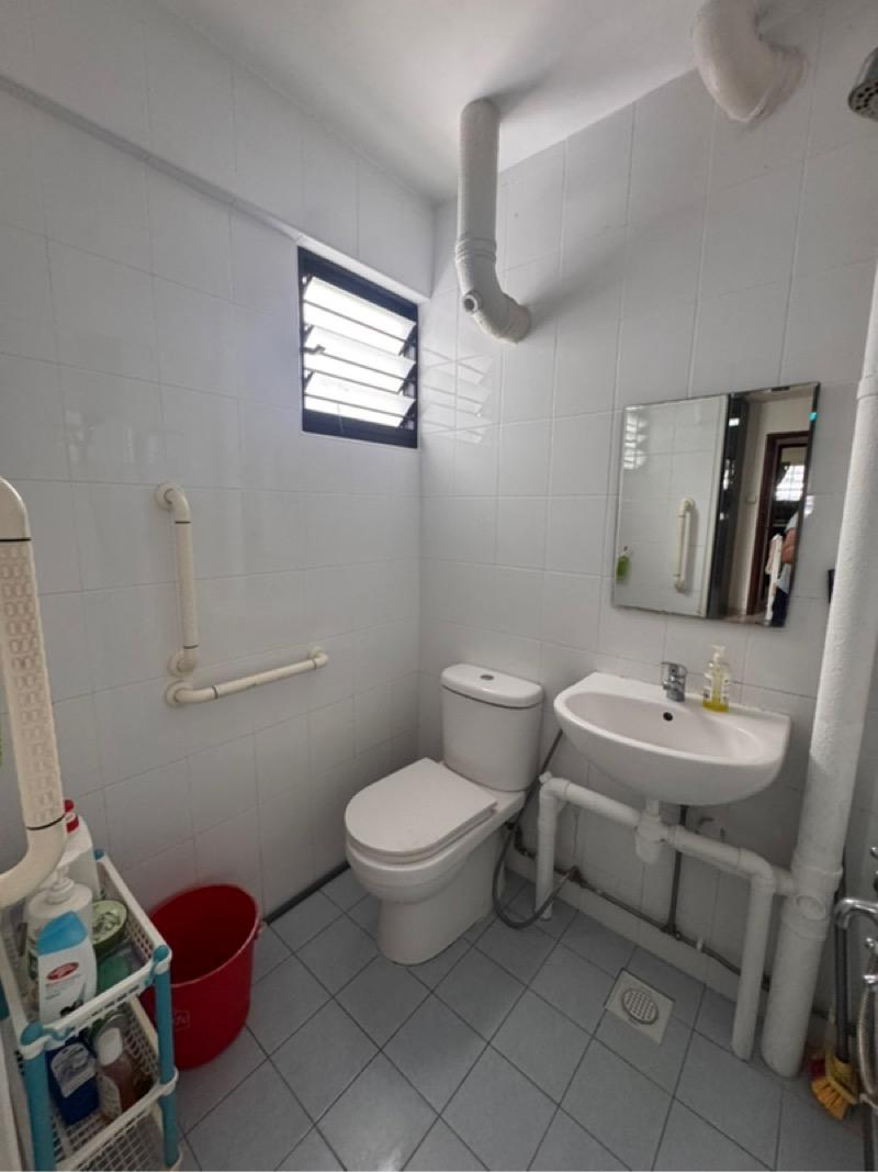 311 Hougang Avenue 5 HDB Apartment For Rent, $2,600, 2 Bed 2 Bath 731 sqft $3.56 psf