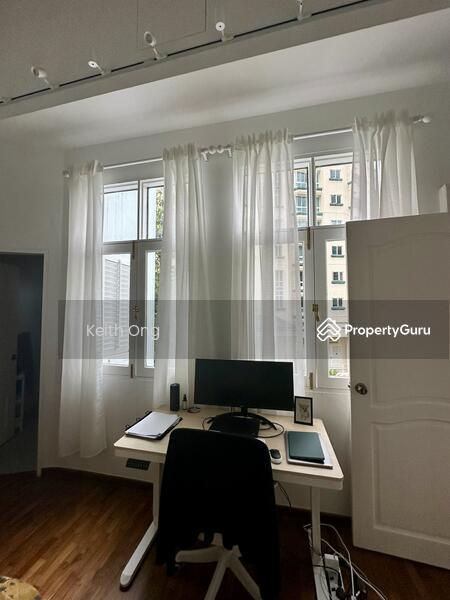 Walk-up Apartment for Rent: D02, 069255