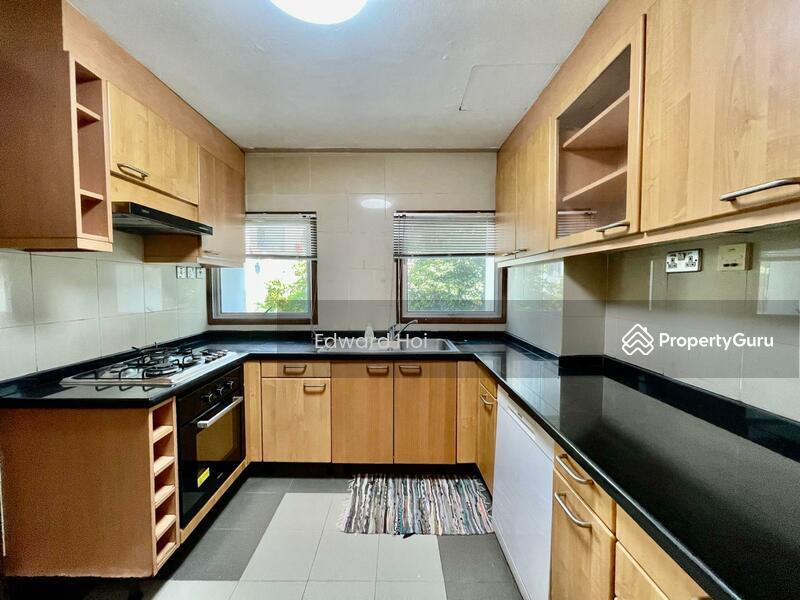 Condominium for Rent: Cairnhill, D09, 229159