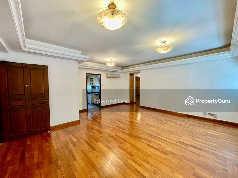 Condominium for Rent: Cairnhill, D09, 229159