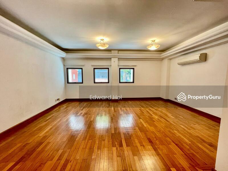 Condominium for Rent: Cairnhill, D09, 229159