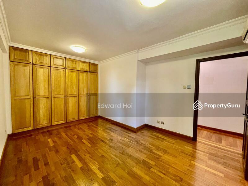 Condominium for Rent: Cairnhill, D09, 229159