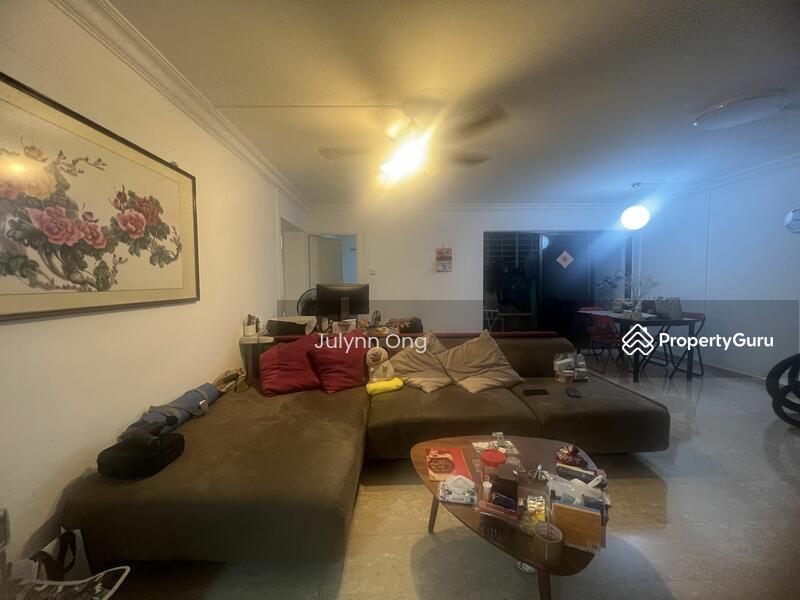 Prop-GPT: HDB Flat: D19 Sengkang 204B Compassvale Drive