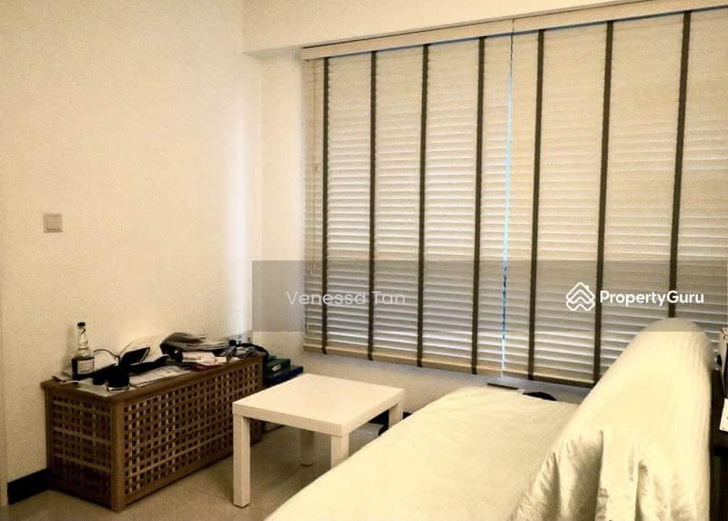 Prop-GPT: HDB Flat: D19 Punggol 256B Sumang Walk