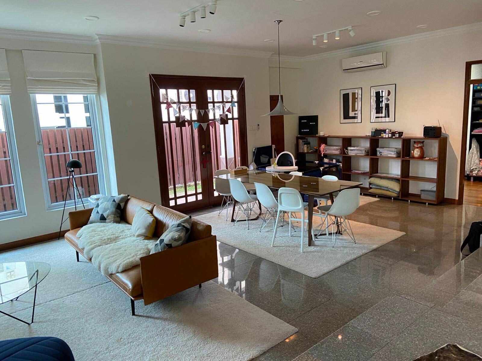 Prop-GPT: Bungalow: D20  Windsor Park Estate