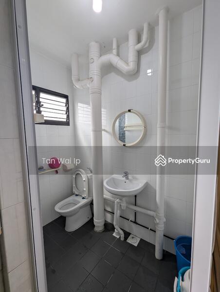 237 Tampines Street 21