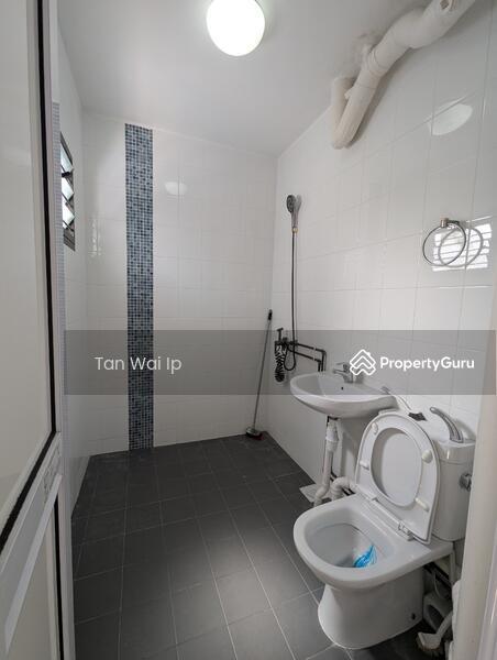 237 Tampines Street 21