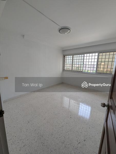 237 Tampines Street 21