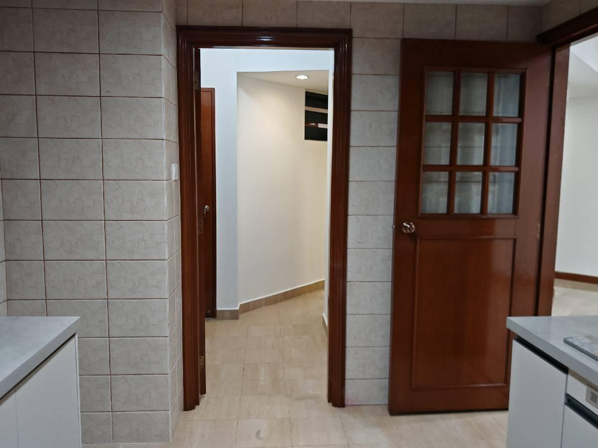 Glendale Park Condominium For Rent, $5,800, 3 Bed 3 Bath 1,313 sqft $4.42 psf