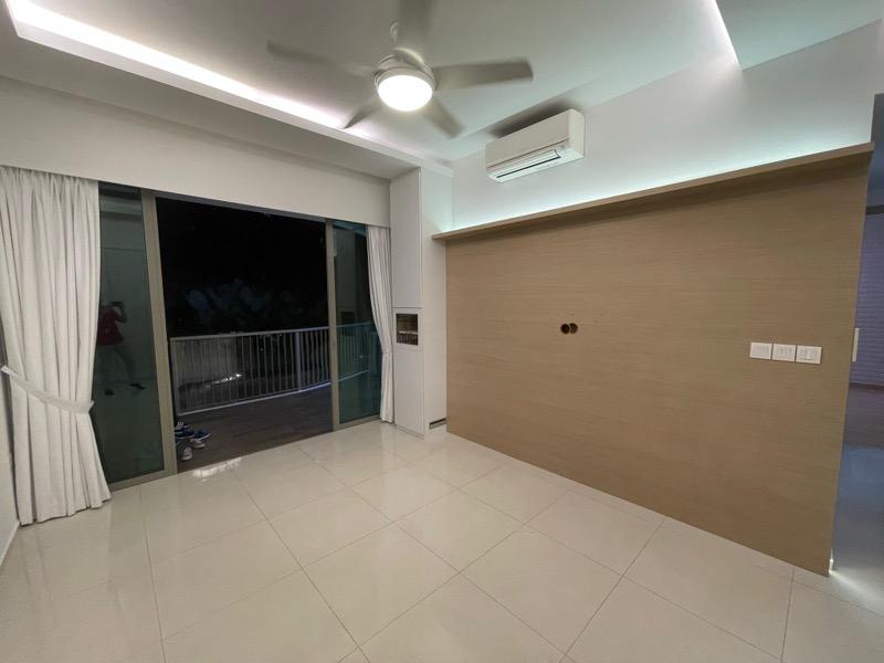 Ripple Bay Condominium For Rent, $4,000, 2 Bed 2 Bath 990 sqft $4.04 psf