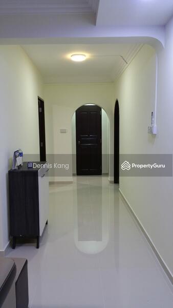 Prop-GPT: HDB Flat: D27 Yishun 346 Yishun Avenue 11