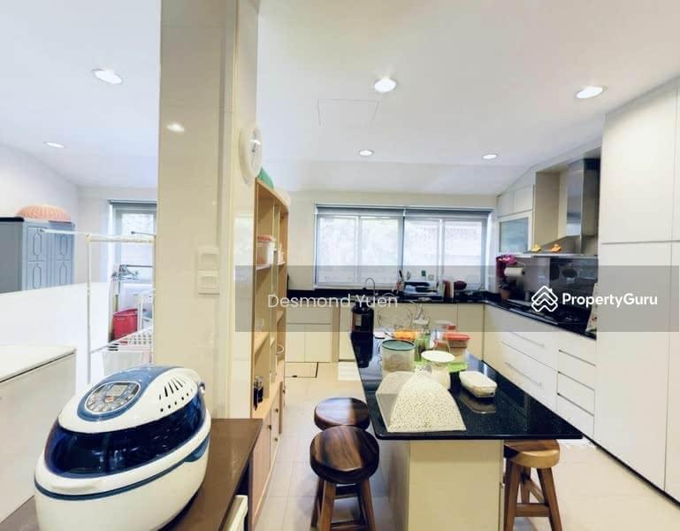Prop-GPT: Terrace: D28  Lilac Park