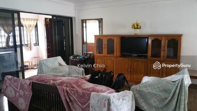 Prop-GPT: HDB Flat: D19  225A Compassvale Walk