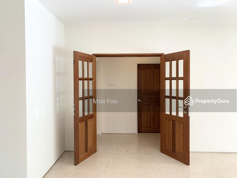 Apartment for Rent: Holland, D10, 279000