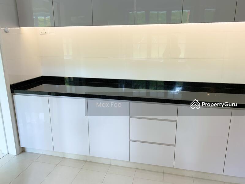 Apartment for Rent: Holland, D10, 279000