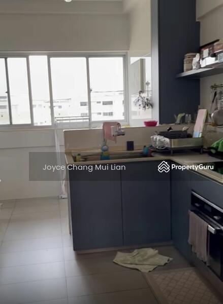 319 Jurong East Street 31