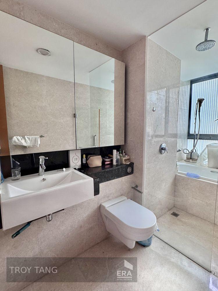 Condominium for Rent: Dakota Crescent, D14, 399937