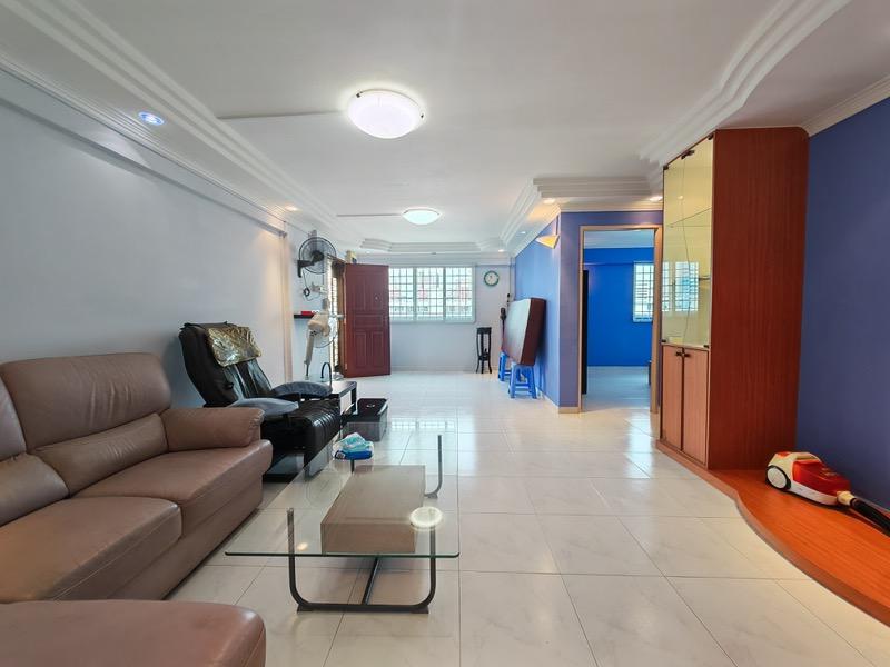 Prop-GPT: HDB Apartment: D23 Bukit Batok 138 Bukit Batok West Avenue 6