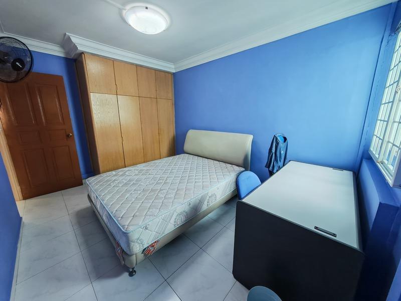 138 Bukit Batok West Avenue 6 HDB Apartment For Rent, $3,8002 Bath 11,345 sqft $0.33 psf