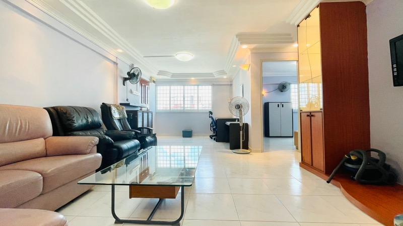 138 Bukit Batok West Avenue 6 HDB Apartment For Rent, $3,8002 Bath 11,345 sqft $0.33 psf