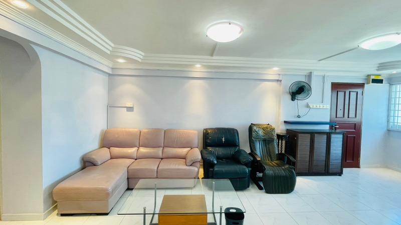 138 Bukit Batok West Avenue 6 HDB Apartment For Rent, $3,8002 Bath 11,345 sqft $0.33 psf