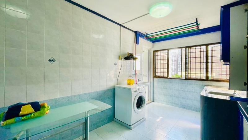 138 Bukit Batok West Avenue 6 HDB Apartment For Rent, $3,8002 Bath 11,345 sqft $0.33 psf