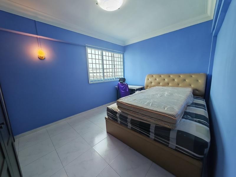 138 Bukit Batok West Avenue 6 HDB Apartment For Rent, $3,8002 Bath 11,345 sqft $0.33 psf