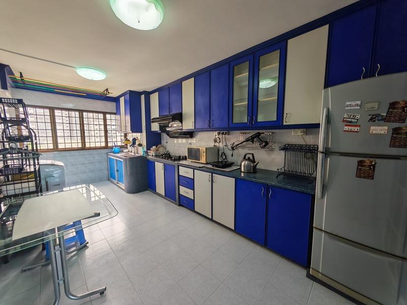 138 Bukit Batok West Avenue 6 HDB Apartment For Rent, $3,8002 Bath 11,345 sqft $0.33 psf