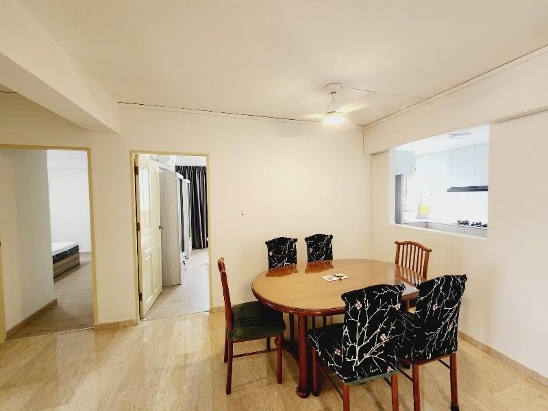 Pandan Gardens HDB Apartment For Rent, $4,300, 3 Bed 2 Bath 1,259 sqft $3.42 psf