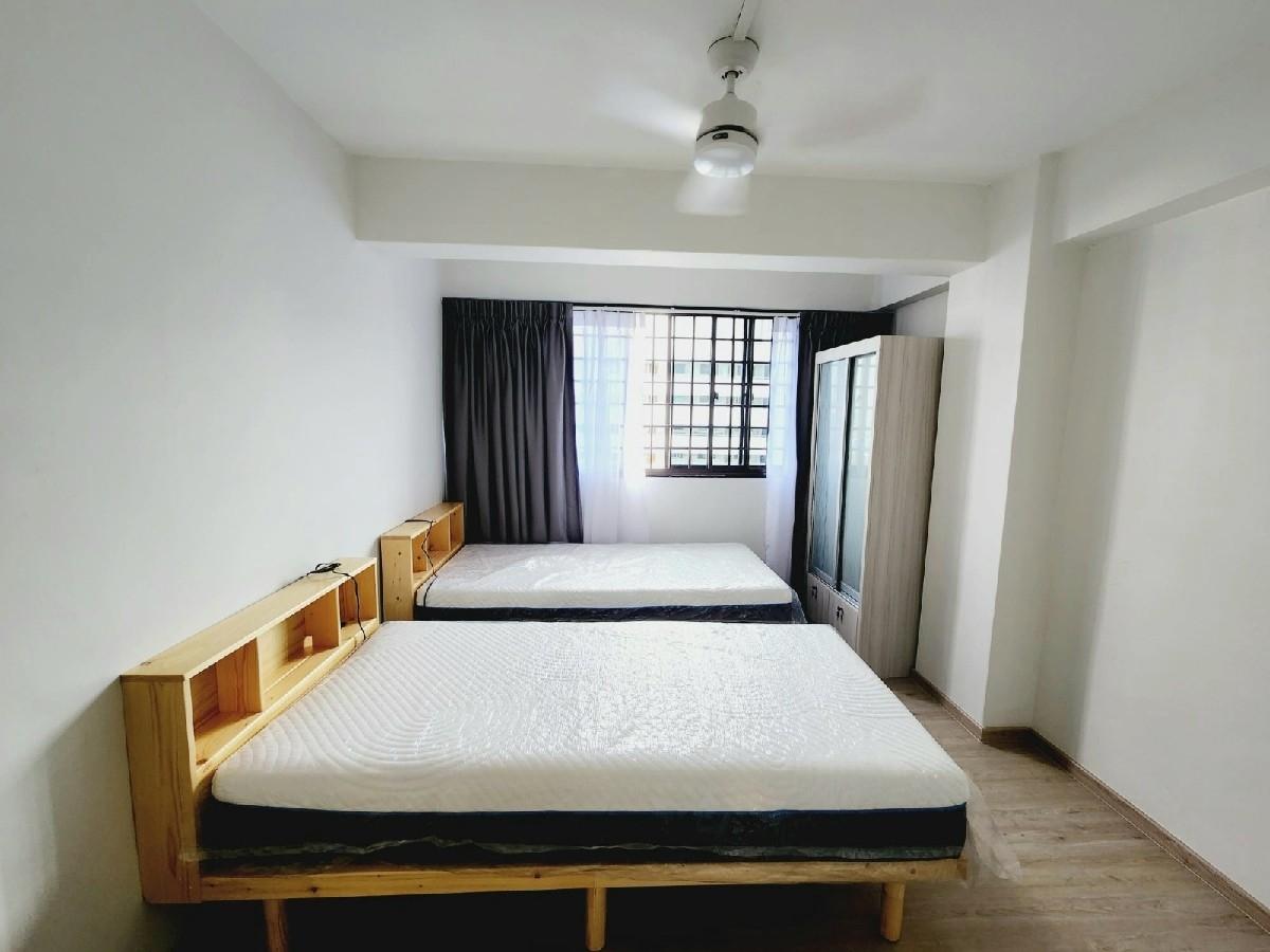 Pandan Gardens HDB Apartment For Rent, $4,300, 3 Bed 2 Bath 1,259 sqft $3.42 psf