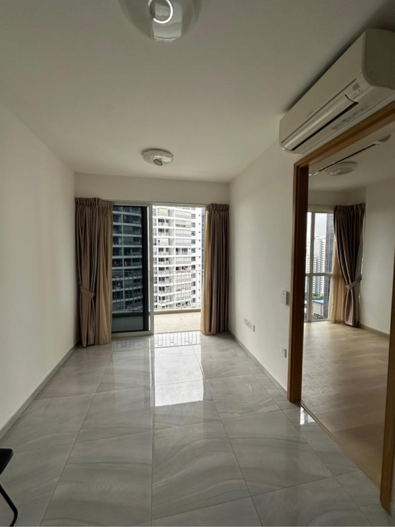 High Park Residences Condominium For Rent, $2,700, 1 Bed 1 Bath 452 sqft $5.97 psf