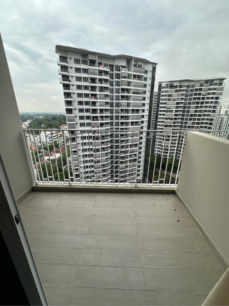 High Park Residences Condominium For Rent, $2,700, 1 Bed 1 Bath 452 sqft $5.97 psf